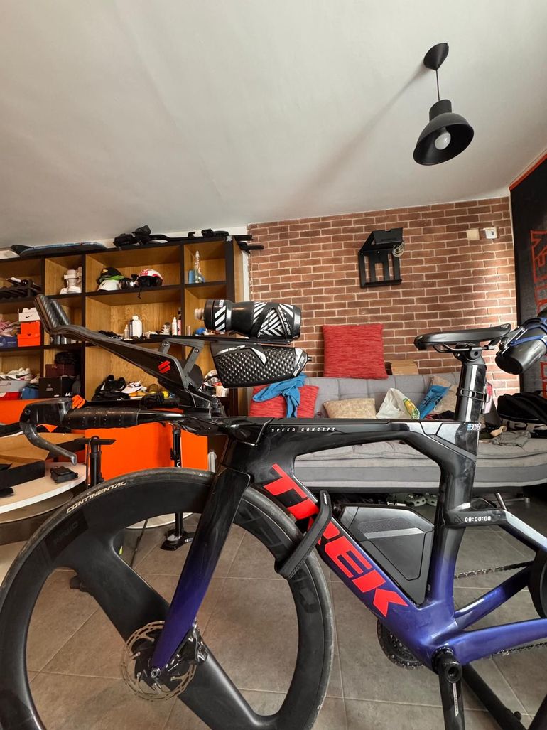 Used Trek Speed Concept Slr7 Axs Frameset 2025 Road & Gravel, Black — image 2 of 11