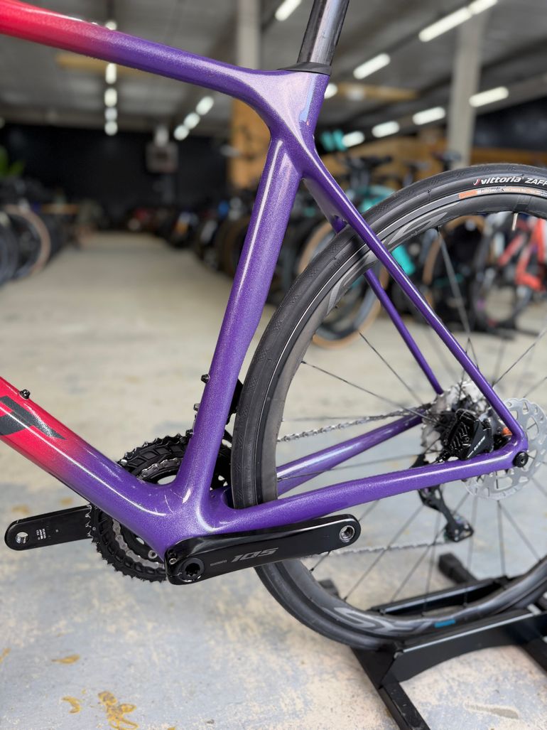 Used Giant TCR Di2 Carbon 2022 Road & Gravel, Purple — image 21 of 24