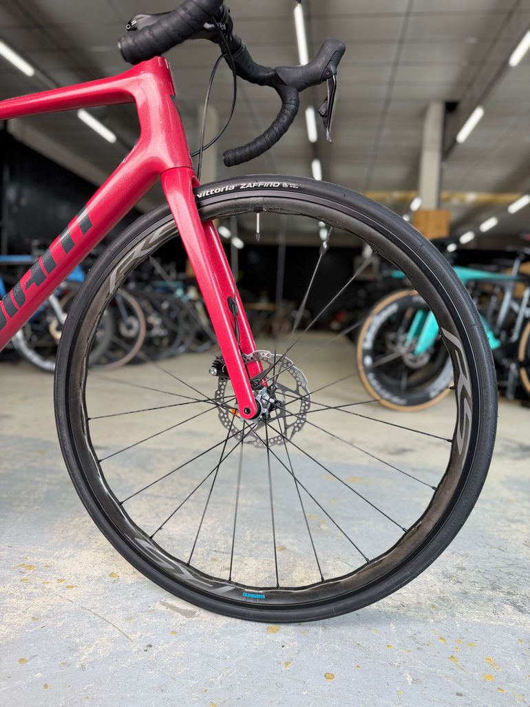 Used Giant TCR Di2 Carbon 2022 Road & Gravel, Purple — image 4 of 24
