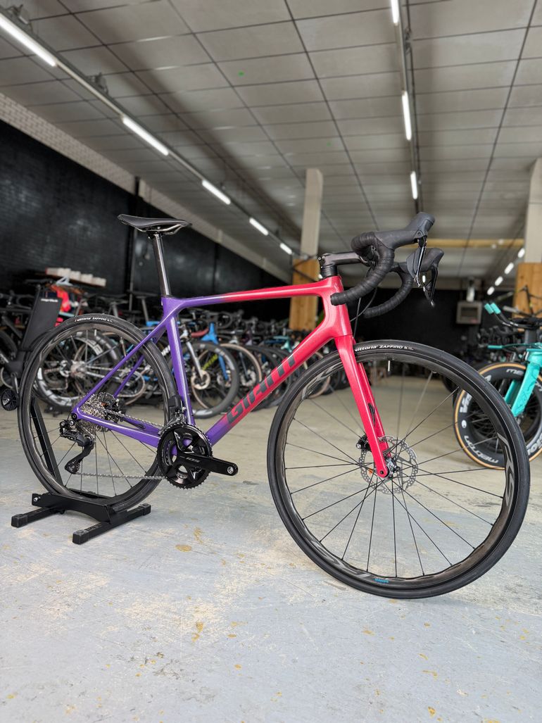 Used Giant TCR Di2 Carbon 2022 Road & Gravel, Purple — image 2 of 24