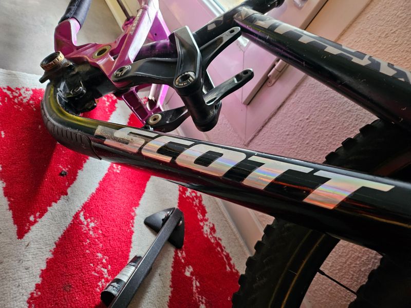 Used Scott Gambler 720 2018 Frameset 2018 Mountainbike, Black, 27.5 — image 2 of 5