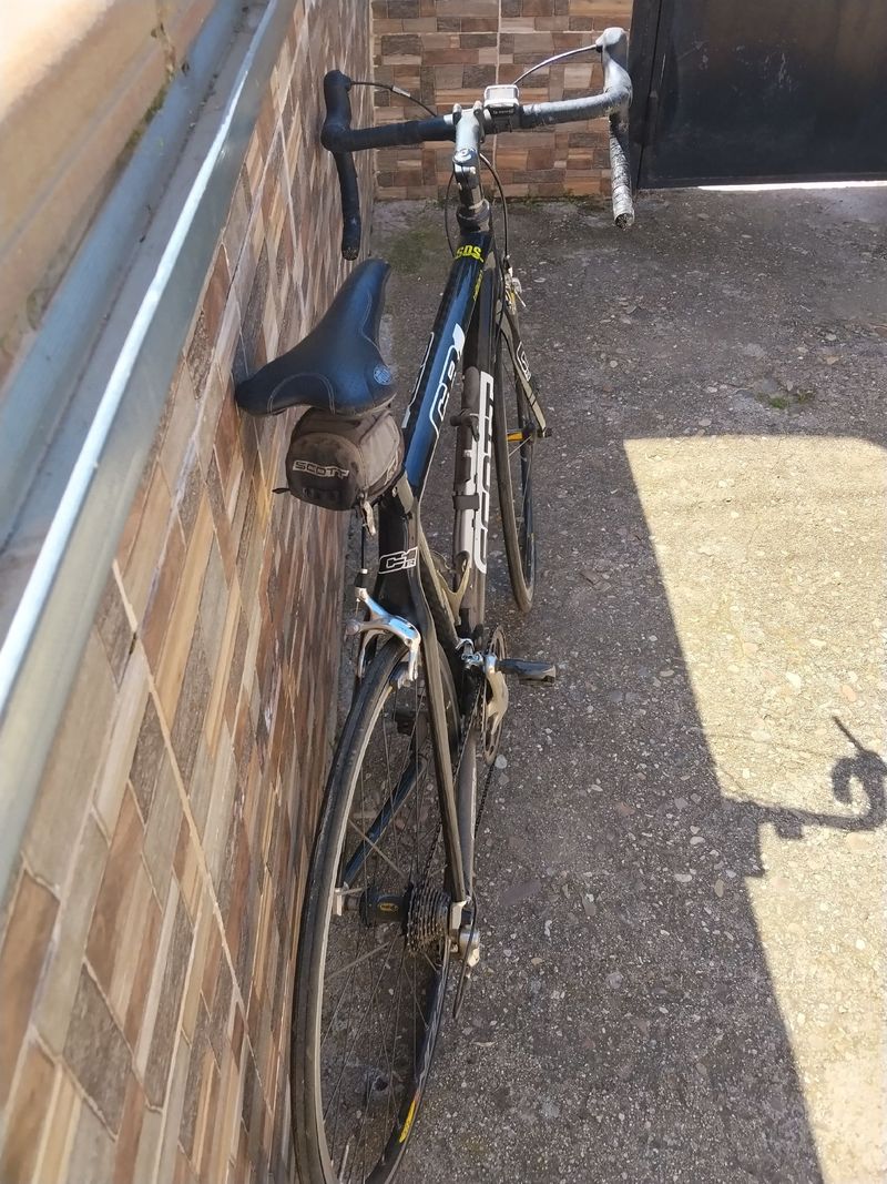 Used Scott CR1 10 2017 2017 Road & Gravel, Black — image 2 of 3