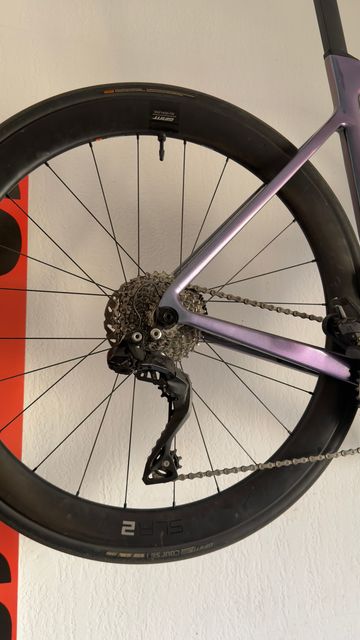 Tweedehands Giant Propel Advanced 1 2024 2024 Road & Gravel — afbeelding 2 van 8