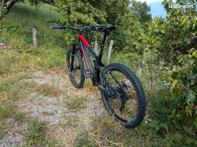 Tweedehands Trek Remedy 9.7 27.5 2018 2018 Mountainbike — afbeelding 4 van 12