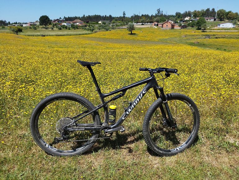 Used Specialized epic Custom Shimano Deore XT 2023 Mountainbike, Black, 29 — image 1 of 5
