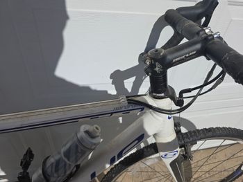Used Blue Competition Custom SRAM Apex 2011 Road & Gravel, White — image 5 of 13