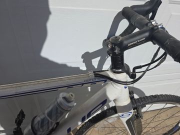 Used Blue Competition Custom SRAM Apex 2011 Road & Gravel, White — image 5 of 13