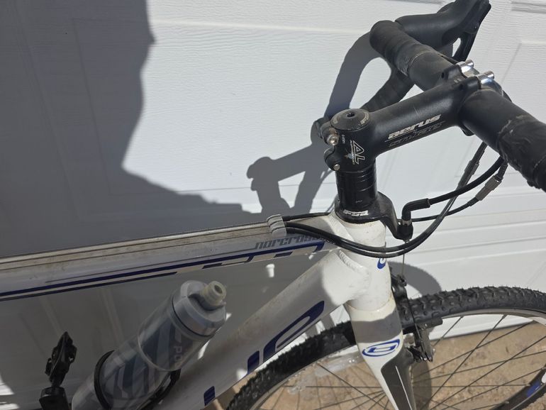 Used Blue Competition Custom SRAM Apex 2011 Road & Gravel, White — image 5 of 13
