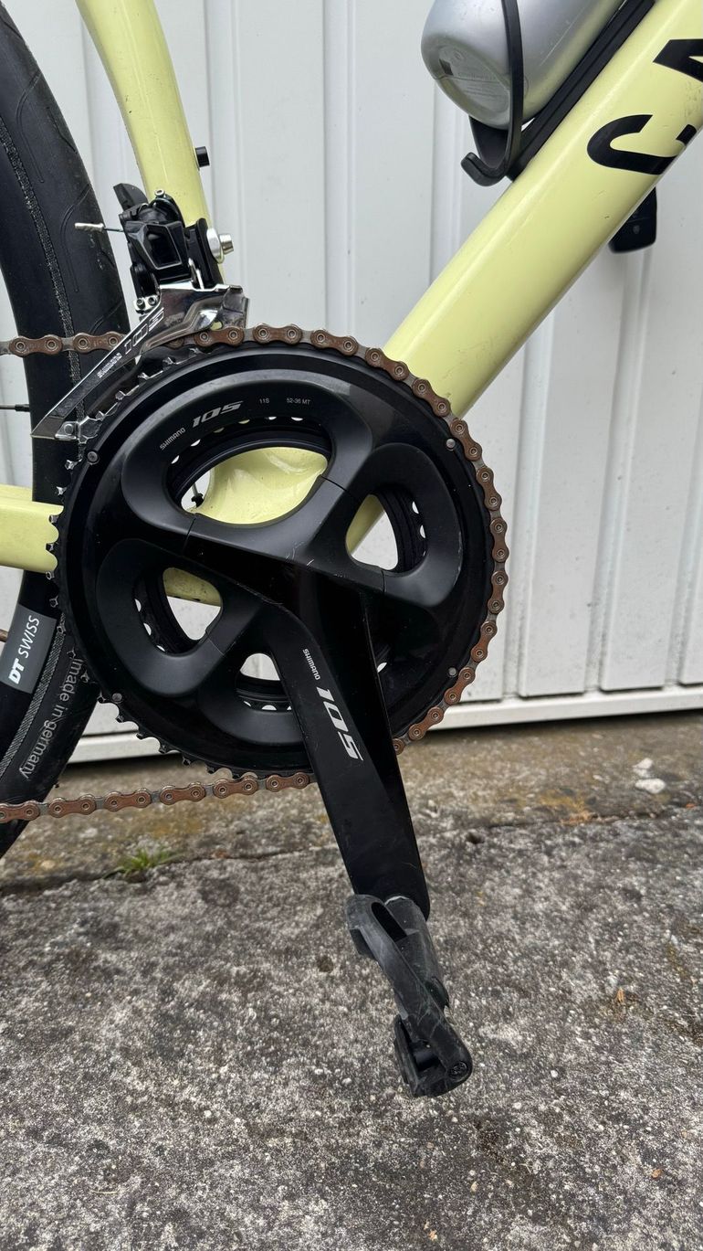 Used Canyon Endurace CF SL 7 Disc 2022 2022 Road & Gravel, Green — image 8 of 8