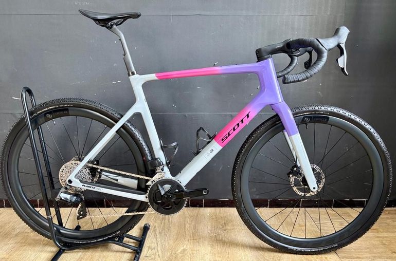 Käytetty Scott Addict Gravel 20 2025 2025 Road & Gravel — kuva 1 / 6