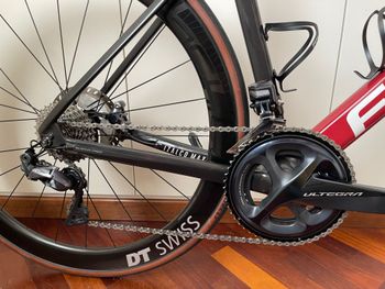 Used Focus IZALCO MAX DISC 9.6 2021 2021 Road & Gravel, Red — image 4 of 9