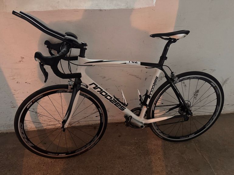 Used Moozes Custom Shimano Ultegra 2017 Road & Gravel, White — image 1 of 7