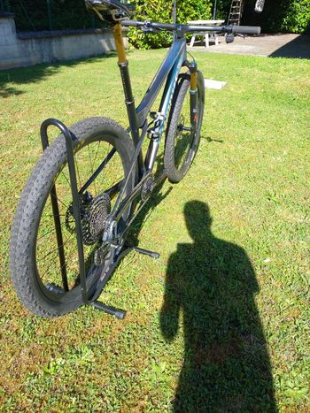 Used Specialized S-Works Epic World Cup - SRAM XX SL AXS, RockShox Ultimate 2024 2024 Mountainbike, Black, 29 — image 2 of 7
