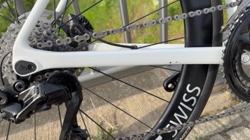 Used Canyon Ultimate CF SLX 9 Disc Di2 2022 2022 Road & Gravel, White — image 6 of 9