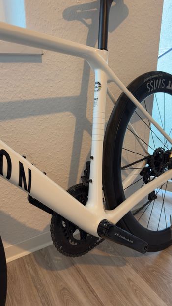 Used Canyon Ultimate CF SLX 9 Disc Di2 2022 2022 Road & Gravel, White — image 9 of 9