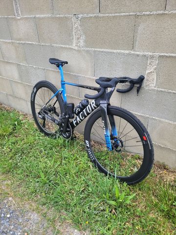 Tweedehands Factor Ostro VAM Custom Frameset 2026 Road & Gravel — afbeelding 2 van 3