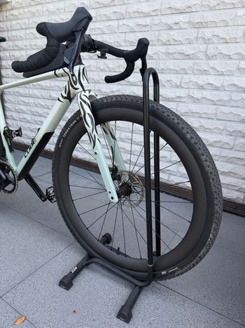 Used CUBE NUROAD C:62, EX 2025 2025 Road & Gravel, White — image 2 of 6
