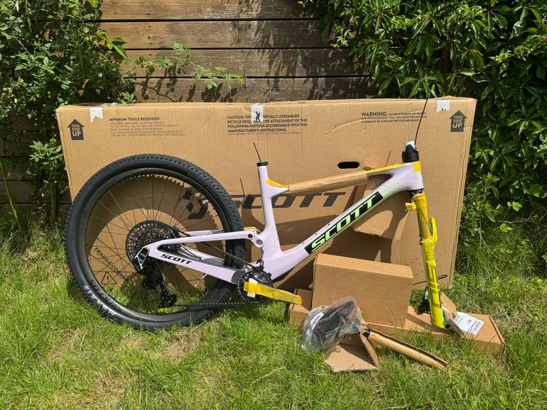 Used Scott Spark RC World Cup 2026 2026 Mountainbike, Purple, 29 — image 1 of 5