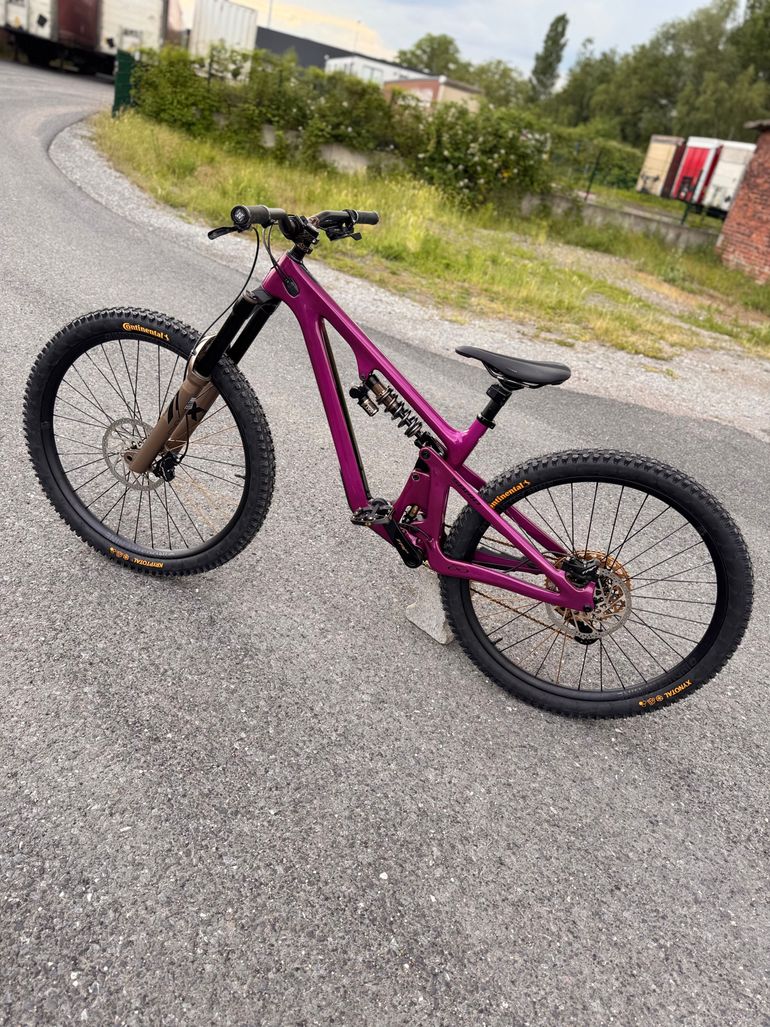 Used Yeti SB 140 Dreambuild 2026 Mountainbike, Purple — image 2 of 15