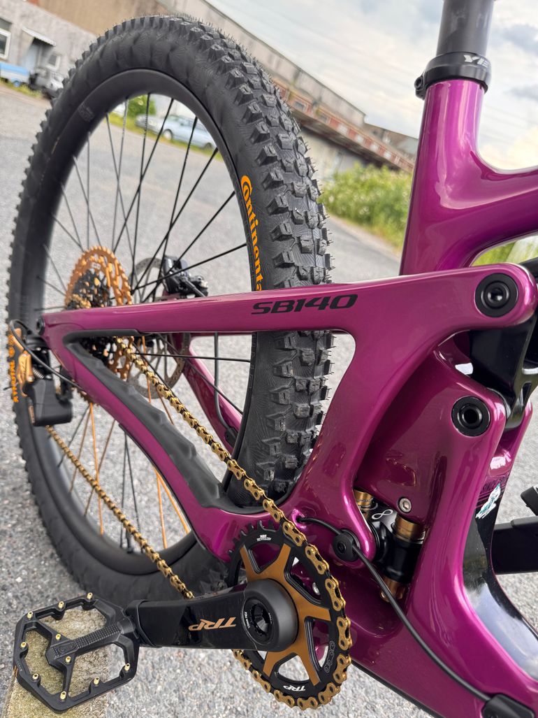 Used Yeti SB 140 Dreambuild 2026 Mountainbike, Purple — image 7 of 15