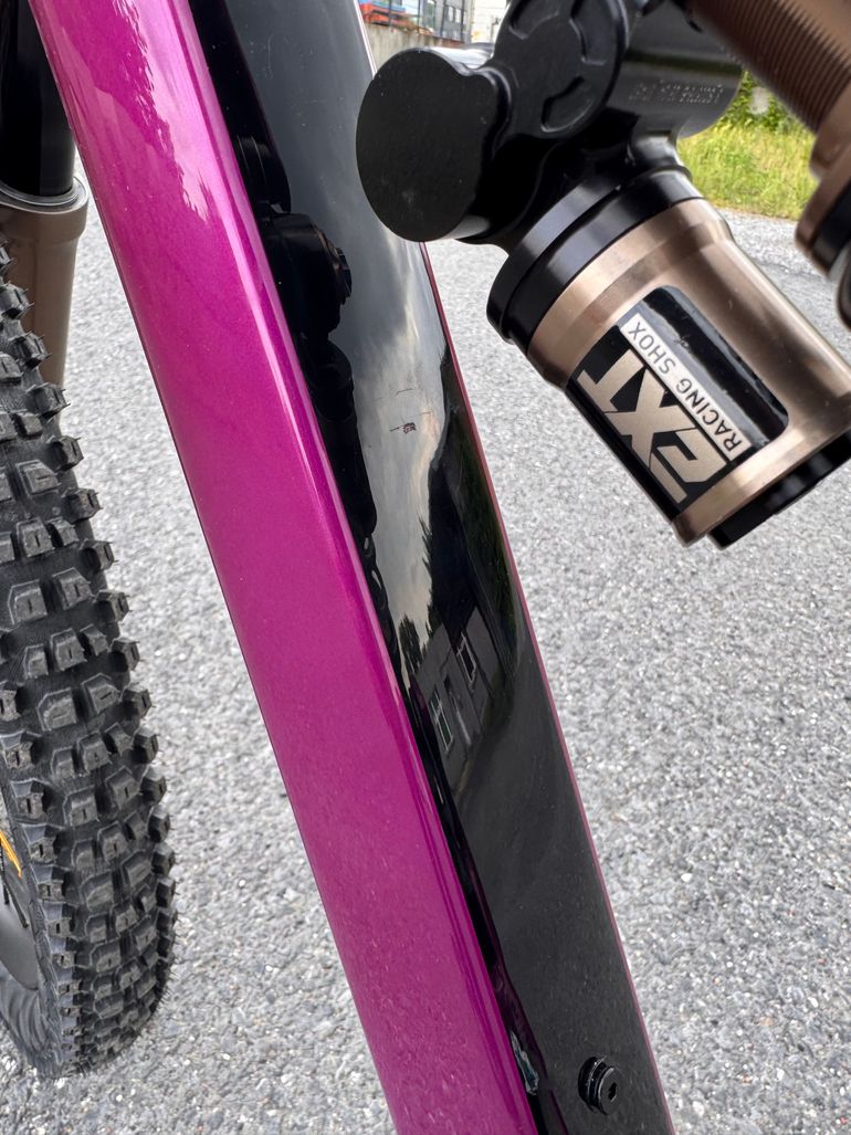 Used Yeti SB 140 Dreambuild 2026 Mountainbike, Purple — image 9 of 15
