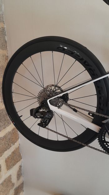 Trek Madone SL 6 AXS Gen 8 2027 2027 Road & Gravel d'occasion — image 4 sur 6
