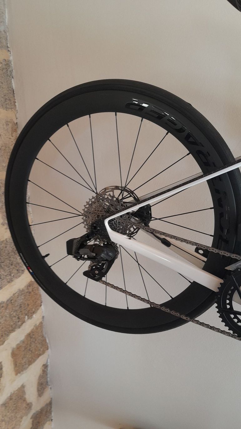 Trek Madone SL 6 AXS Gen 8 2027 2027 Road & Gravel d'occasion — image 4 sur 6