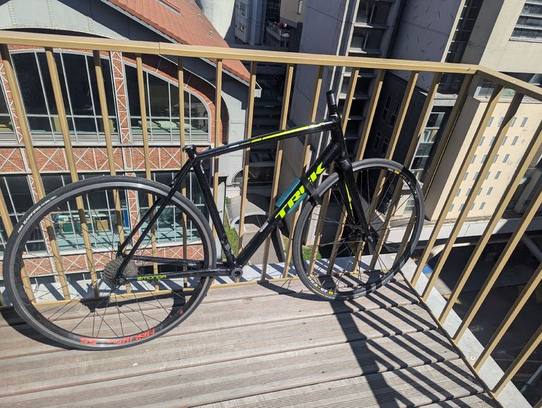 Used Trek Émonda ALR 5 2016 Frameset 2016 Road & Gravel, Black — image 1 of 5