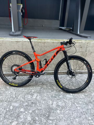 Używany Scott Spark RC 900 Team 2019 2019 MTB