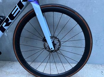 Used Trek Émonda SL 6 2024 2024 Road & Gravel, Purple — image 4 of 9