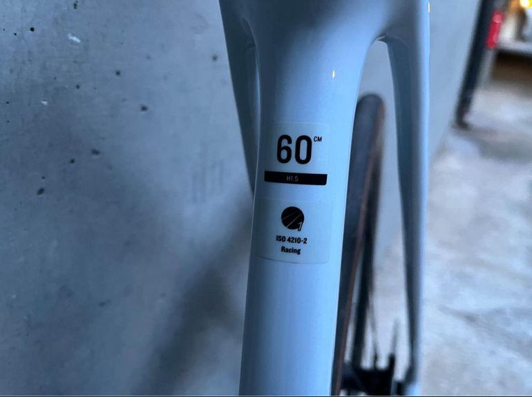 Used Trek Émonda SL 6 2024 2024 Road & Gravel, Purple — image 6 of 9