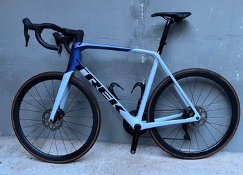 Used Trek Émonda SL 6 2024 2024 Road & Gravel, Purple — image 2 of 9