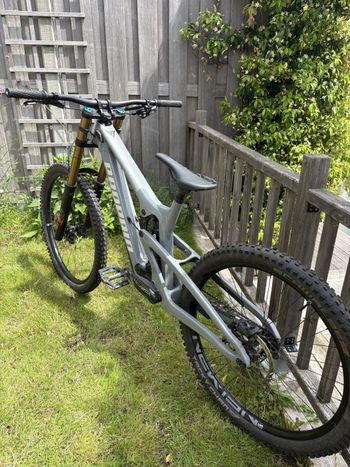 Used Propain Rage SRAM GX DH 2023 Mountainbike, Light Gray — image 14 of 17