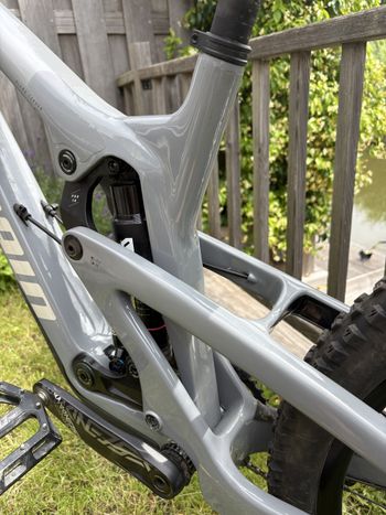 Used Propain Rage SRAM GX DH 2023 Mountainbike, Light Gray — image 12 of 17