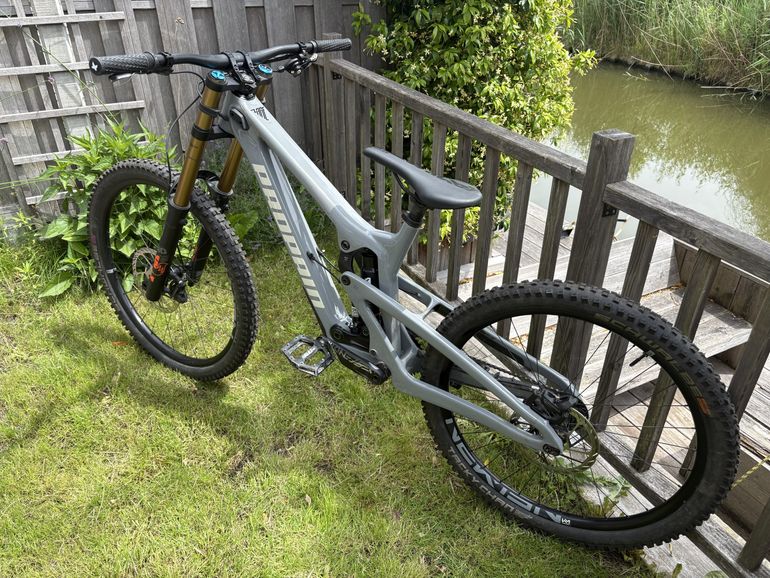 Used Propain Rage SRAM GX DH 2023 Mountainbike, Light Gray — image 16 of 17