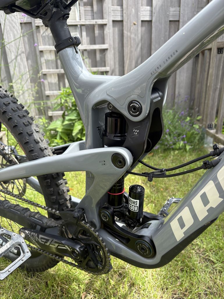Used Propain Rage SRAM GX DH 2023 Mountainbike, Light Gray — image 3 of 17
