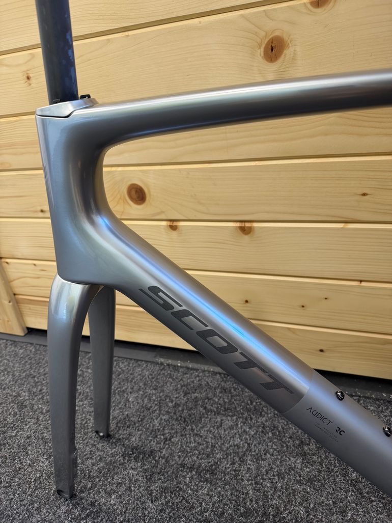 Used Scott Addict RC Ultimate HMX SL frame set 2026 Frameset 2026 Road & Gravel, Light Gray — image 4 of 4