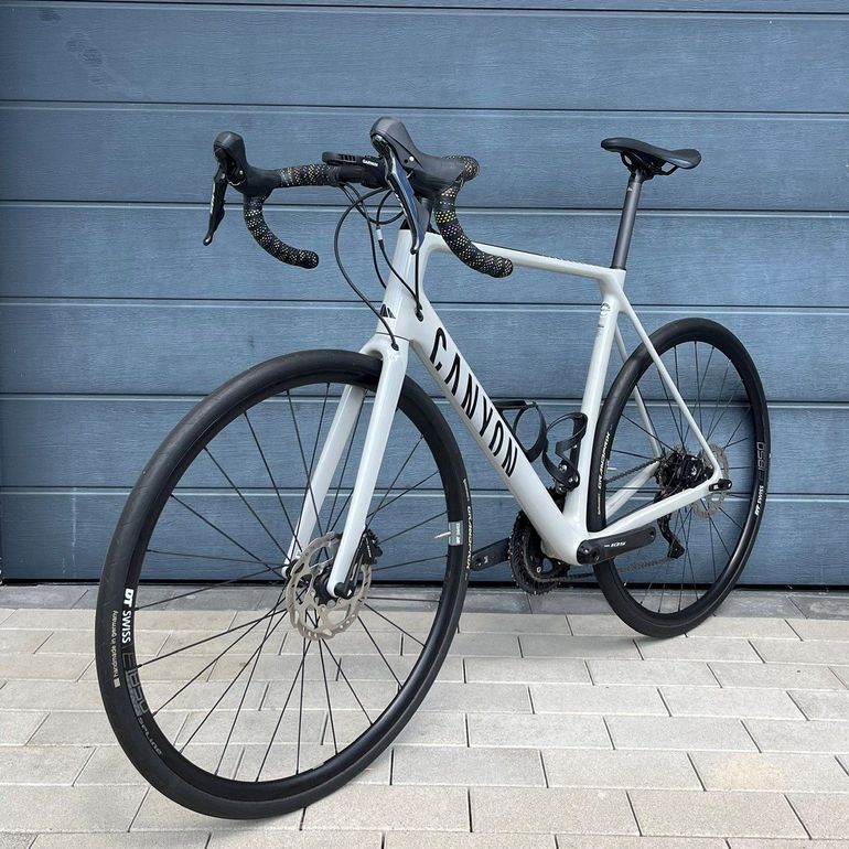 Used Canyon Endurace CF SL 7 Disc 2022 2022 Road & Gravel, Light Gray — image 5 of 6