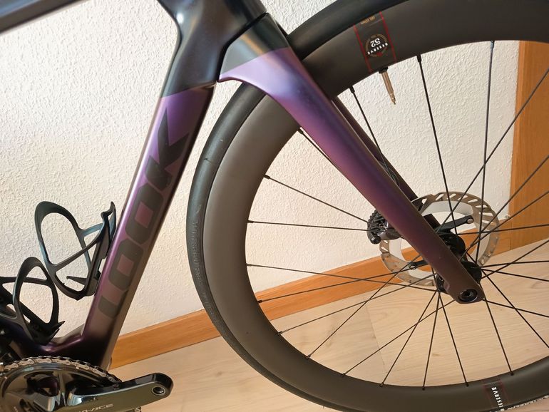 Tweedehands LOOK 795 BLADE RS MODELO EQUIPO PROFESIONAL COFIDIS TOPE GAMA ZIPP Custom Shimano Ultegra Di2 2025 Road & Gravel — afbeelding 8 van 26