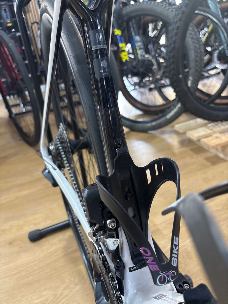 Brugt Trek Madone SL 6 Gen 8 2025 2025 Road & Gravel — billede 6 af 7