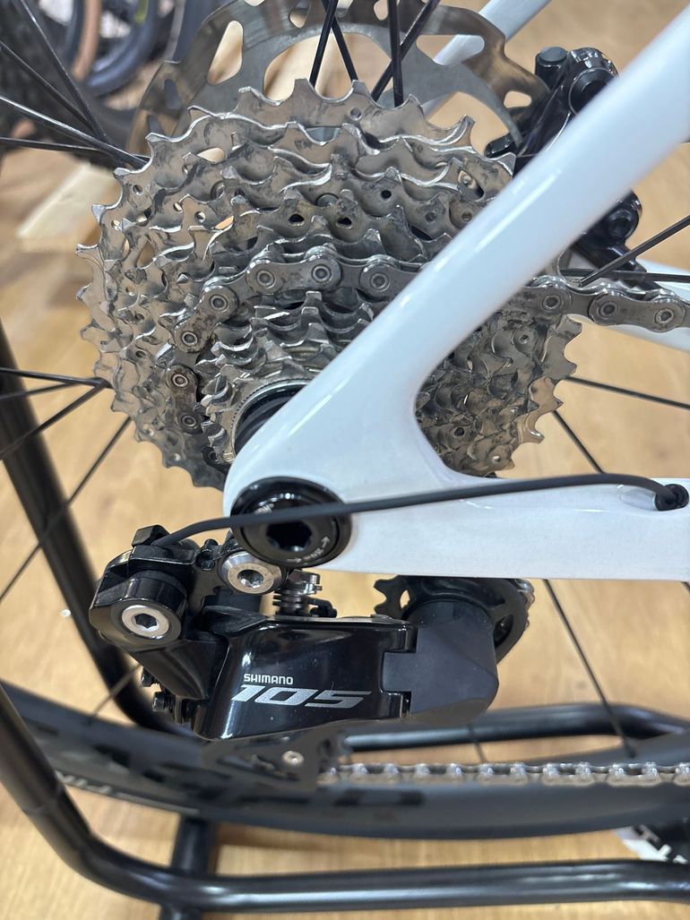 Brugt Trek Madone SL 6 Gen 8 2025 2025 Road & Gravel — billede 7 af 7