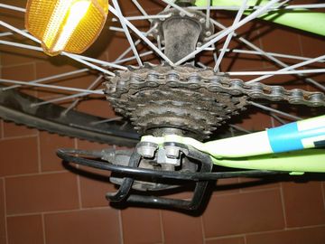 Used ROCKRIDER 24 INCH MOUNTAIN 2021 Youth, Green — image 4 of 9
