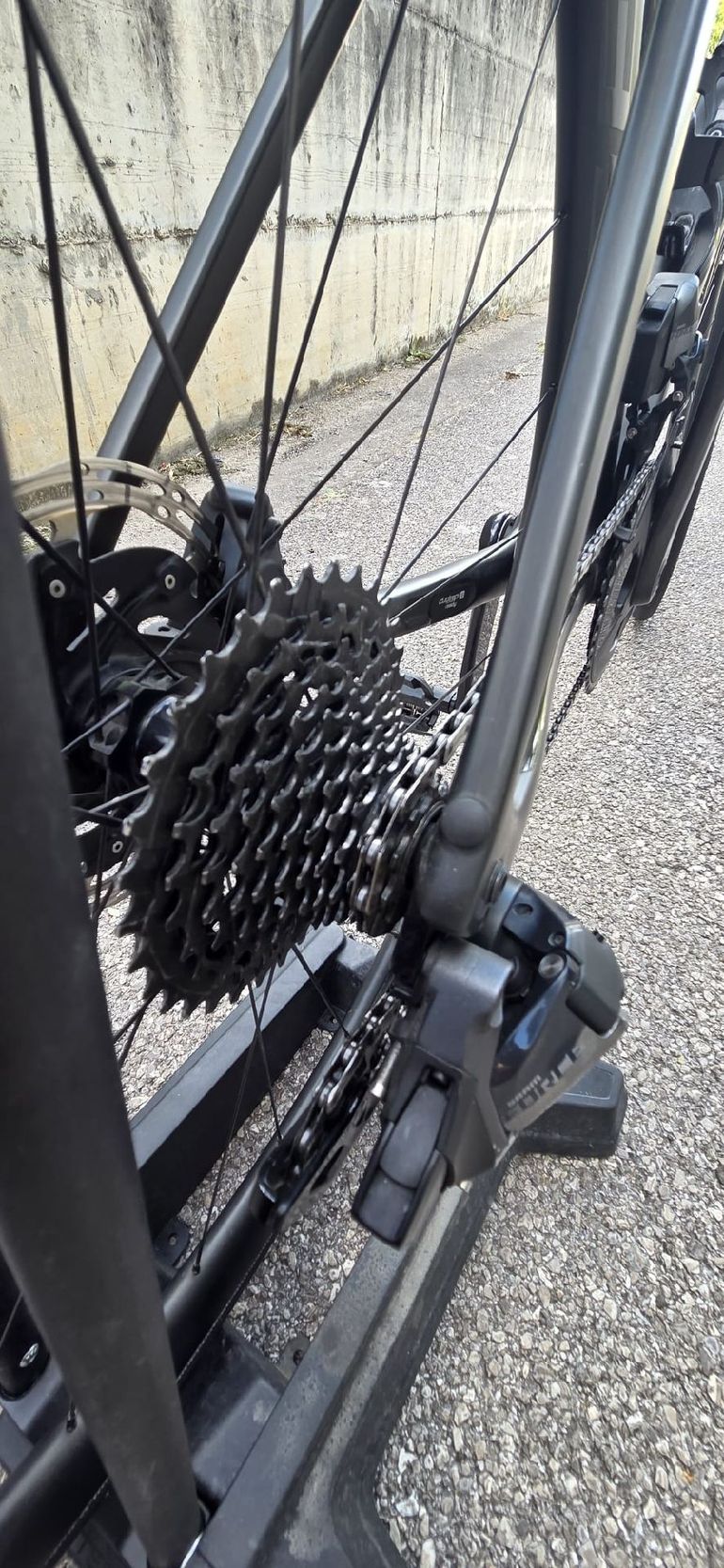 Used Trek Émonda SLR 7 AXS 2024 2024 Road & Gravel, Black — image 2 of 9