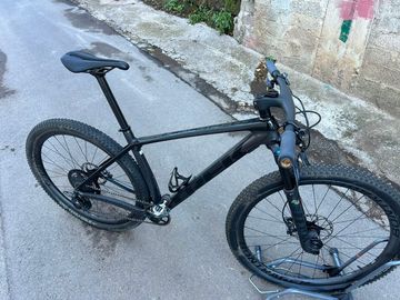 Trek Procaliber 9.8 2023 2023 Mountainbike d'occasion — image 2 sur 8