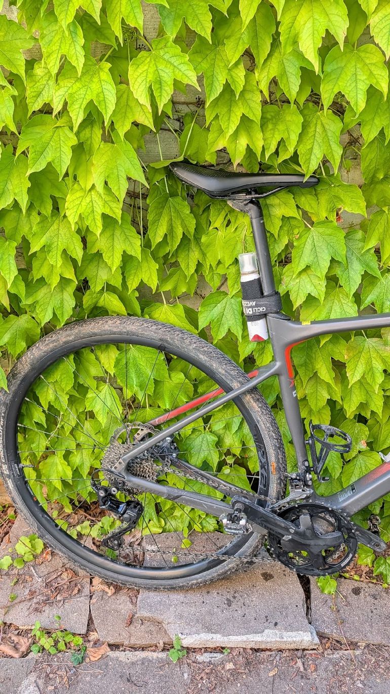Used Giant Revolt, Advanced 3 2021 2021 Road & Gravel, Black — image 4 of 6