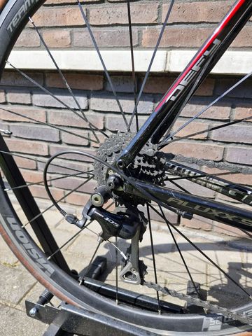Used Giant Defy Shimano 105 2016 Road & Gravel, Black — image 4 of 13