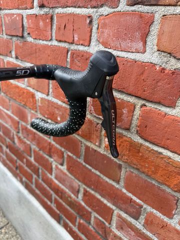 Used Bianchi Oltre Shimano Ultegra Di2 2022 Road & Gravel, Green — image 5 of 15