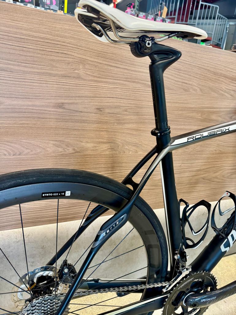 Käytetty Specialized Roubaix SL4 Pro Disc 2016 2016 Road & Gravel — kuva 9 / 14