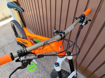 Used Orange Alpine 160 2015 Mountainbike, Orange — image 6 of 12