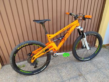 Used Orange Alpine 160 2015 Mountainbike, Orange — image 3 of 12